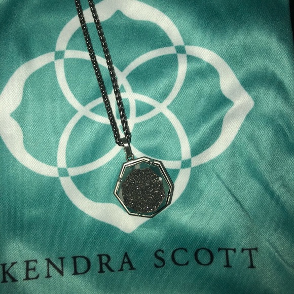 NEW! Kendra Scott Lizzie Drusy Necklace - Picture 3 of 5